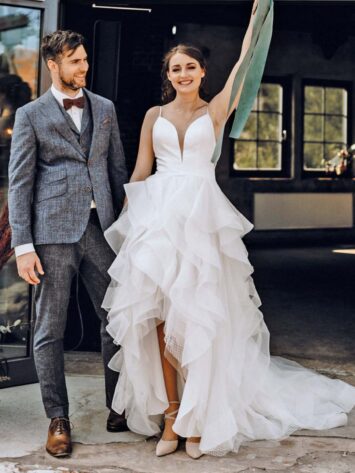 Kastell-Wedding-2023-Bräutigam-Anzug-A11_A_Kastell-Fb-2474-71_AP-MEN-Bräutigam-Ausstatter-Singen-