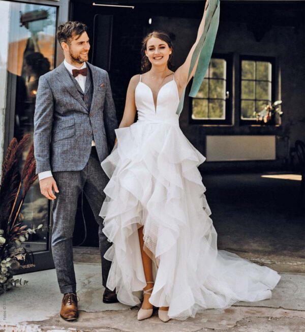 Kastell-Wedding-2023-Bräutigam-Anzug-A11_A_Kastell-Fb-2474-71_AP-MEN-Bräutigam-Ausstatter-Singen-