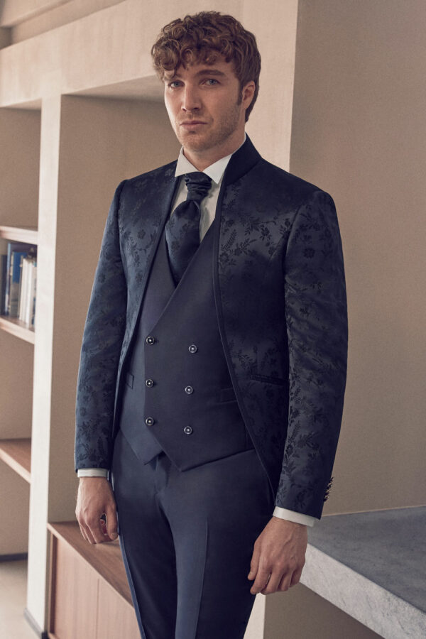 Luigi Bianchi Cerimonia 2024 Bräutigam Anzug look 14 CERIMONIA 1331 R3 AP MEN Bräutigam Ausstatter Herrenmode Singen