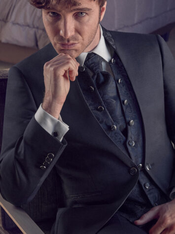 Luigi Bianchi Cerimonia 2024 Bräutigam Anzug look 19 CERIMONIA 1697 R2 AP MEN Bräutigam Ausstatter Herrenmode Singen